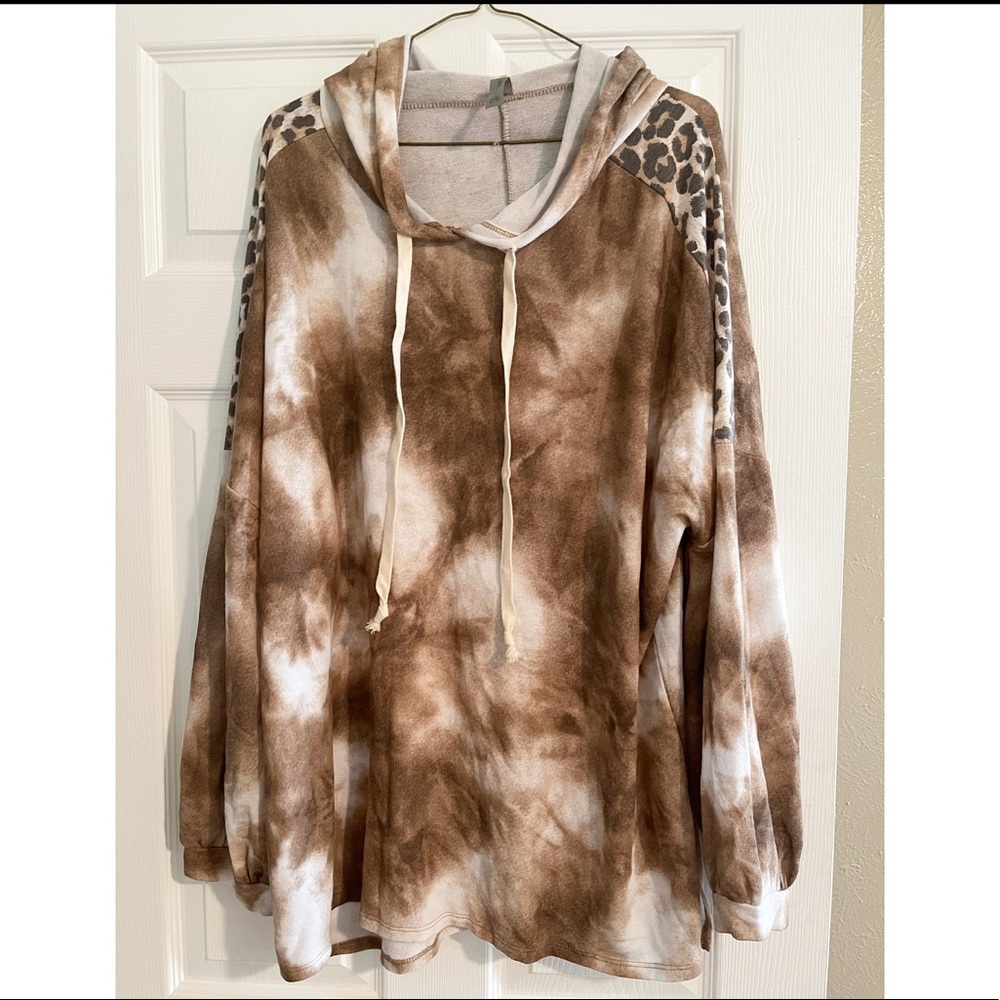 ❌SOLD Honeyme Cheetah Lightweight Hoodie